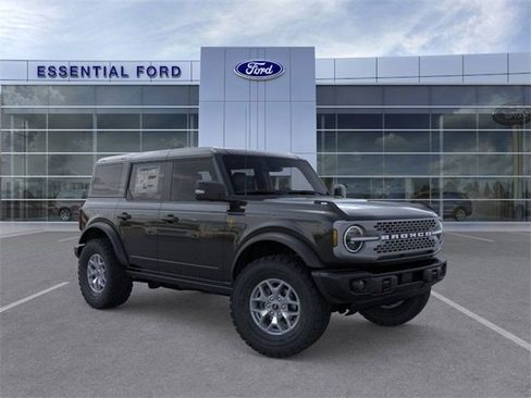 New 2025 Ford Bronco Badlands image 7