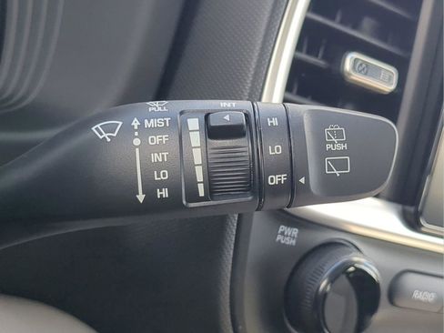 New 2026 Hyundai Venue SEL FWD image 33