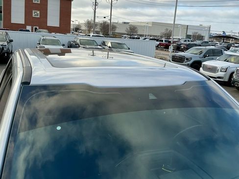 Used 2022 Ford F250 Platinum w/ FX4 Off-Road Package image 12