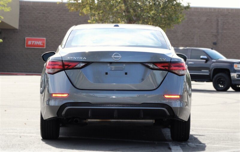 Used 2024 Nissan Sentra SV FWD image 8