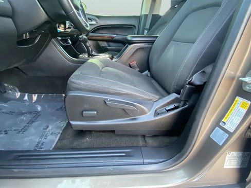 Used 2016 GMC Canyon SLE w/ SLE Convenience Package RWD image 11