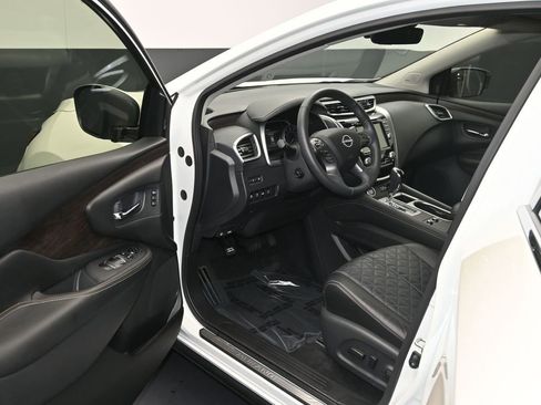 Used 2024 Nissan Murano Platinum w/ Cargo Package image 11