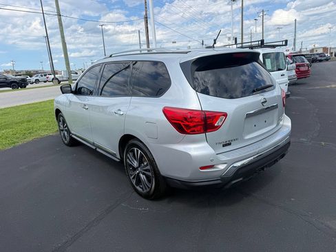 Used 2017 Nissan Pathfinder Platinum w/ Cargo Package AWD/4WD image 4
