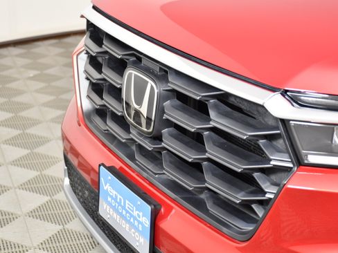 Certified 2025 Honda Pilot EX-L image 11