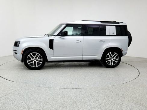 Certified 2022 Land Rover Defender 110 XS Edition image 8