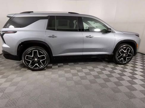 New 2026 Chevrolet Traverse High Country w/ LPO, Floor Liner Package image 10