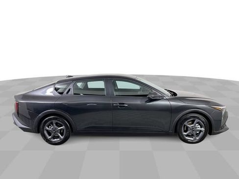 Used 2026 Kia K4 FWD image 9