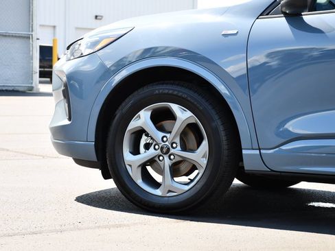 Used 2023 Ford Escape ST-Line w/ Tech Pack #1 AWD/4WD image 12