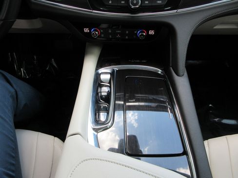 Used 2023 Buick Enclave Premium w/ Experience Buick Package AWD/4WD image 48