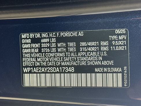 Used 2025 Porsche Cayenne E-Hybrid AWD/4WD image 51