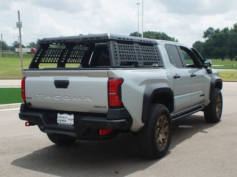 Used 2025 Toyota Tacoma 4x4 Double Cab Hybrid w/ Tow Tech Package image 23