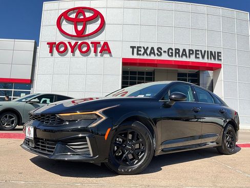 Used 2025 Kia K5 LXS image 2