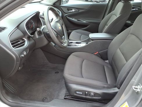 Used 2023 Chevrolet Malibu LT FWD image 13