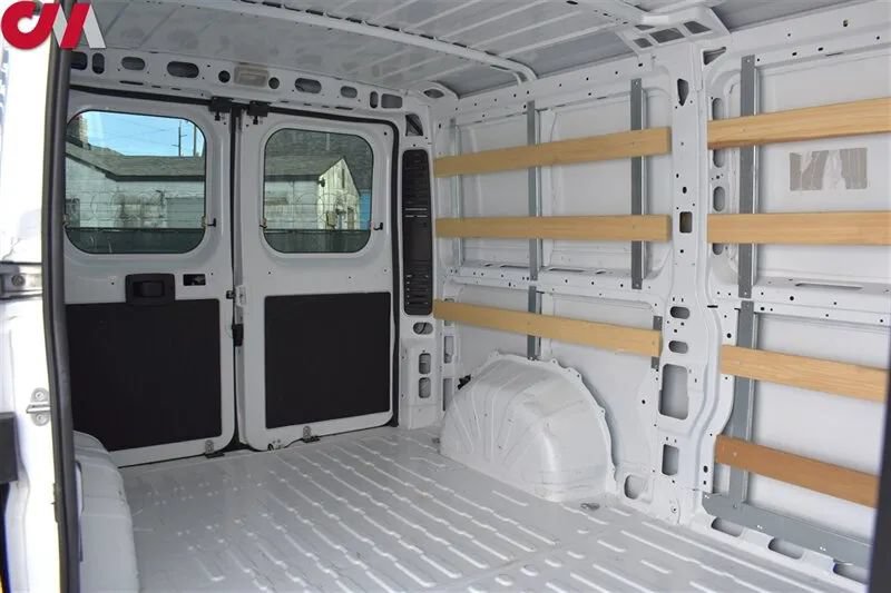 Used 2025 RAM ProMaster 2500 w/ U-Haul Equipment Group FWD image 29
