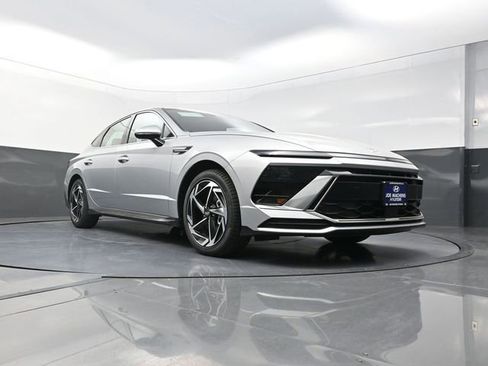 New 2026 Hyundai Sonata SEL FWD image 29