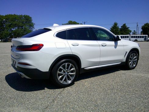 Used 2019 BMW X4 xDrive30i w/ Premium Package AWD/4WD image 3