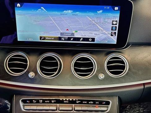Used 2022 Mercedes-Benz E 350 Sedan image 13