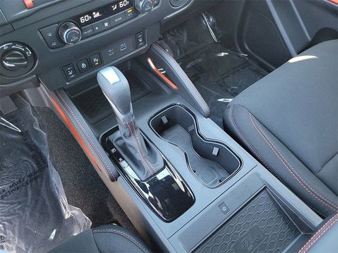 New 2025 Nissan Frontier PRO-4X w/ Pro Convenience Package image 11