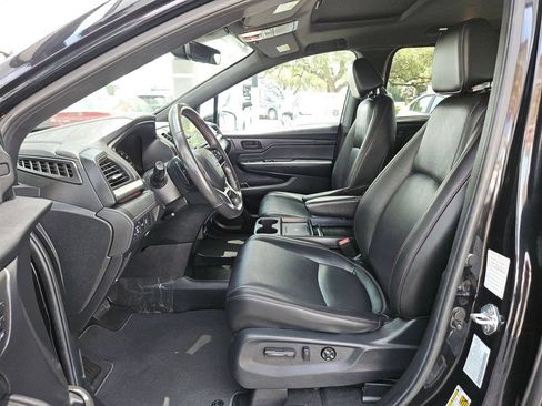 Used 2025 Honda Odyssey Sport-L image 11