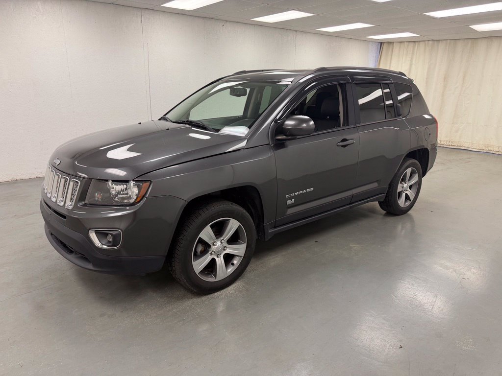 Used 2016 Jeep Compass High Altitude FWD image 1