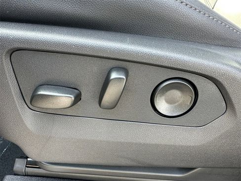 New 2026 Chevrolet Suburban Z71 w/ Comfort Package image 10