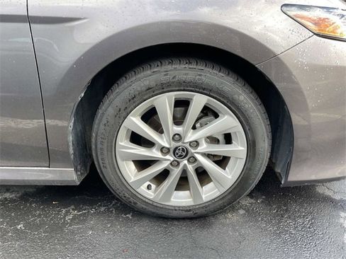 Used 2024 Toyota Camry LE image 7