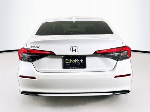Used 2022 Honda Civic LX image 7