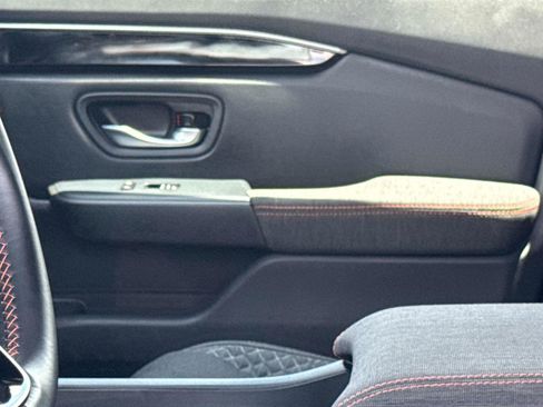 Certified 2025 Honda Pilot Sport image 22