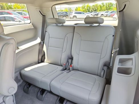 Certified 2020 GMC Acadia SLT w/ Driver Alert Package II FWD image 10