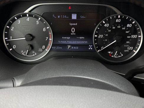 Used 2023 Nissan Titan Platinum Reserve w/ Moonroof Package image 18