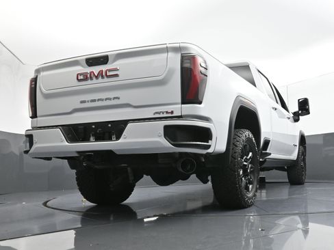 Used 2024 GMC Sierra 2500 AT4 w/ AT4 Premium Plus Package image 27