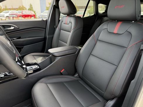 New 2026 Chevrolet Trax RS w/ Sunroof Package image 20