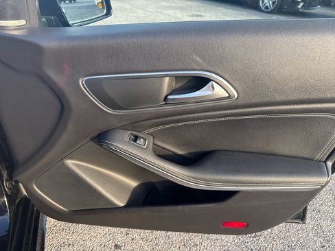Used 2016 Mercedes-Benz CLA 250 image 26