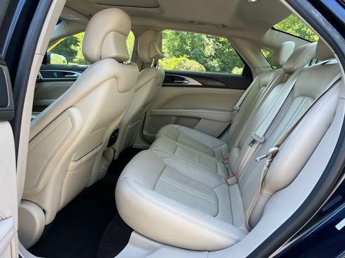 Used 2017 Lincoln MKZ Reserve AWD/4WD image 16