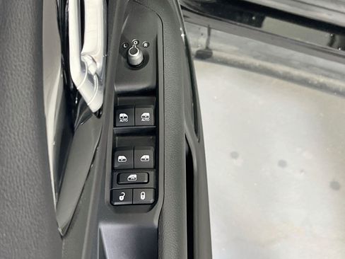 Used 2022 Jeep Compass Trailhawk AWD/4WD image 17