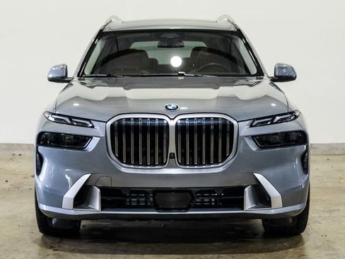 Used 2024 BMW X7 xDrive40i image 2