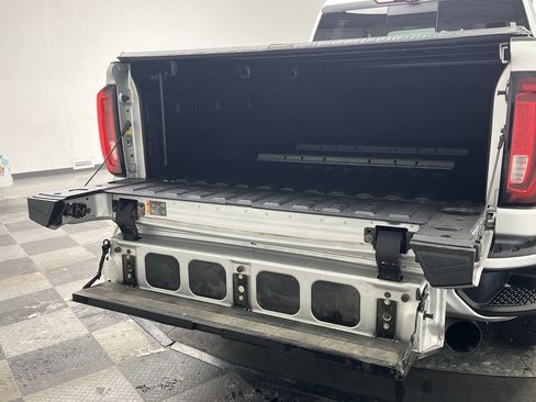 Used 2020 GMC Sierra 2500 Denali w/ Denali Ultimate Package image 36