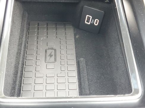 New 2026 Lincoln Corsair Premiere image 23