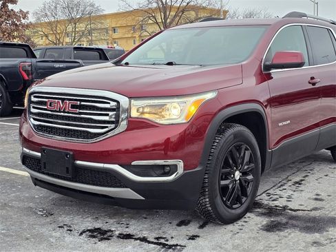 Used 2018 GMC Acadia SLT image 10