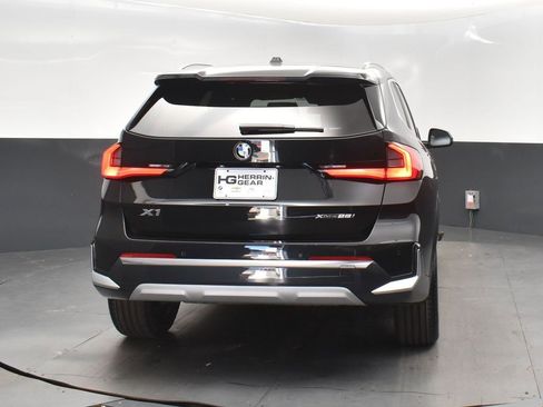 Used 2025 BMW X1 xDrive28i image 7