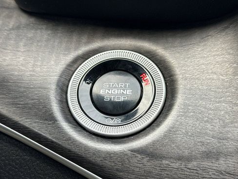 Used 2024 Jeep Grand Cherokee L Limited w/ Trailer Tow Package AWD/4WD image 25