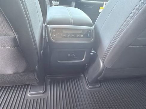 New 2025 Nissan Pathfinder SV image 25