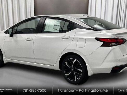 New 2025 Nissan Versa SV w/ Trunk Package image 6