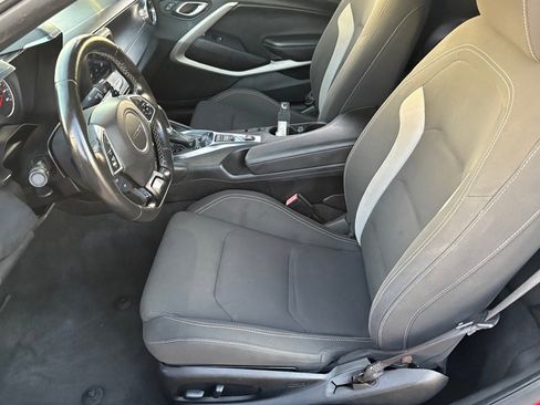 Used 2020 Chevrolet Camaro LT image 24