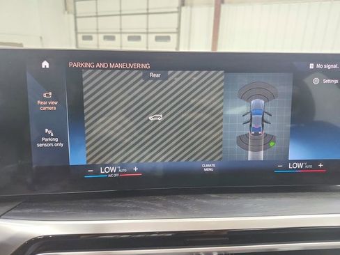 Used 2023 BMW 330i Sedan w/ Driving Assistance Package RWD image 27