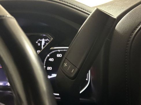 Used 2021 GMC Sierra 2500 SLT w/ SLT Convenience Package image 17