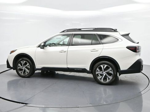 Used 2022 Subaru Outback Limited AWD/4WD image 5
