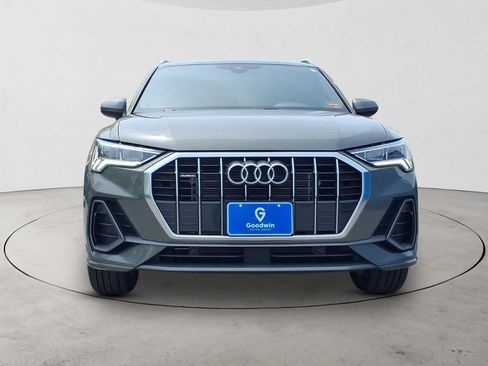 Used 2025 Audi Q3 2.0T Premium AWD/4WD image 2