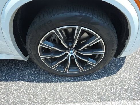 Used 2023 BMW X5 xDrive45e w/ Executive Package AWD/4WD image 4
