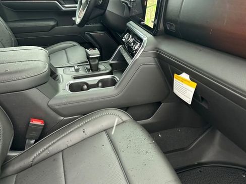 New 2026 GMC Sierra 1500 Denali w/ Denali Reserve Package image 17